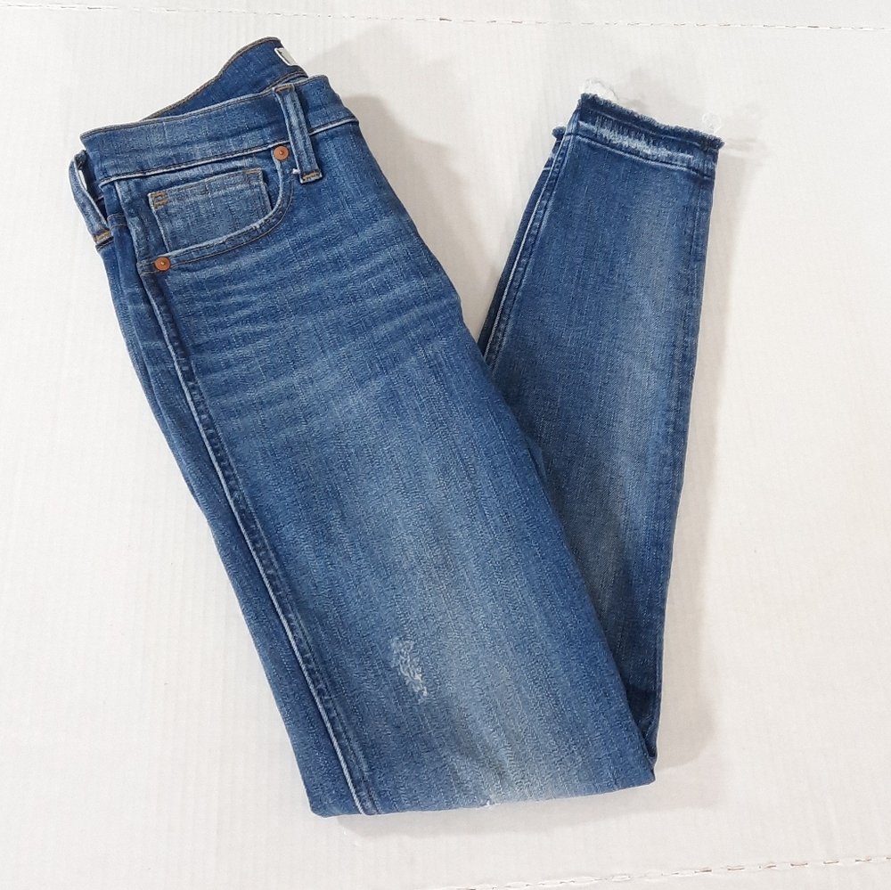Madewell 9" High-Rise Skinny Jeans in York Wash: Rip and Repair Edition